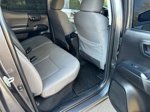 Used 2020 Toyota Tacoma SR5 image 19