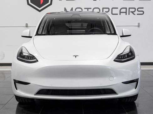 Used 2022 Tesla Model Y Long Range image 7
