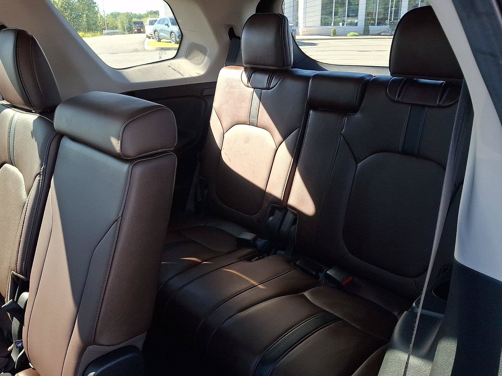 Used 2025 Honda Pilot Elite image 11