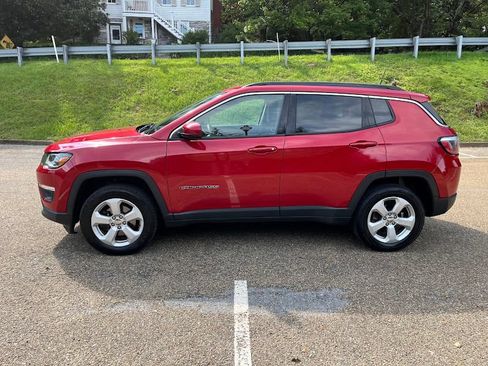 Used 2018 Jeep Compass Latitude w/ Popular Equipment Group AWD/4WD image 22