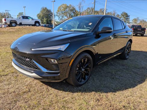 Used 2025 Buick Envista Sport Touring image 8