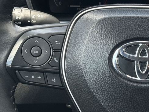 Used 2026 Toyota Corolla Cross XLE AWD/4WD image 14