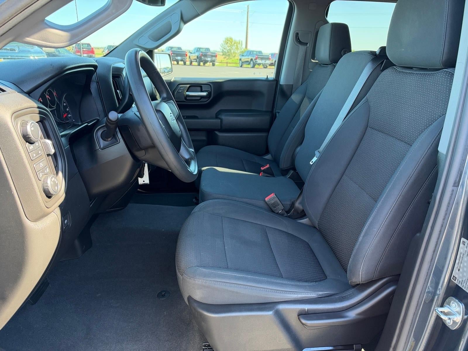 Used 2019 Chevrolet Silverado 1500 Custom Trail Boss w/ Custom Convenience Package AWD/4WD image 5