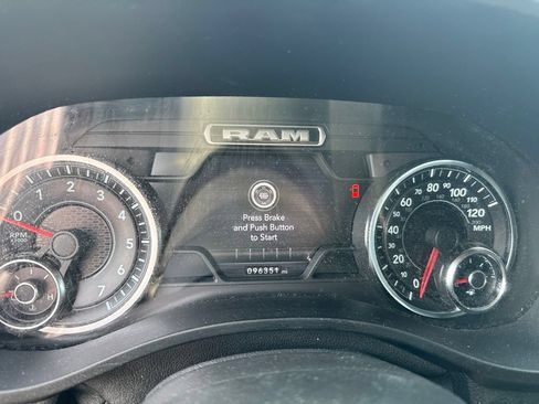 Used 2021 RAM 1500 Big Horn AWD/4WD image 14