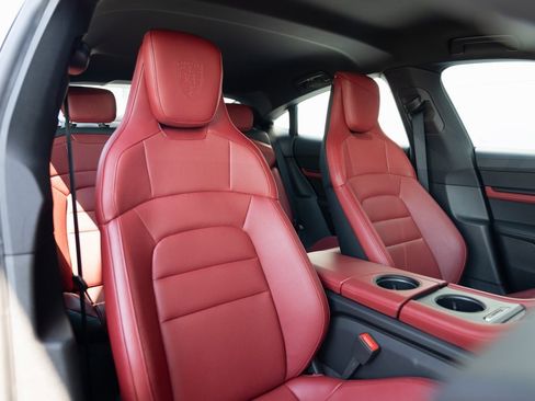 Certified 2024 Porsche Taycan 4S image 27