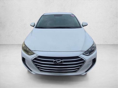 Used 2018 Hyundai Elantra SEL FWD image 2
