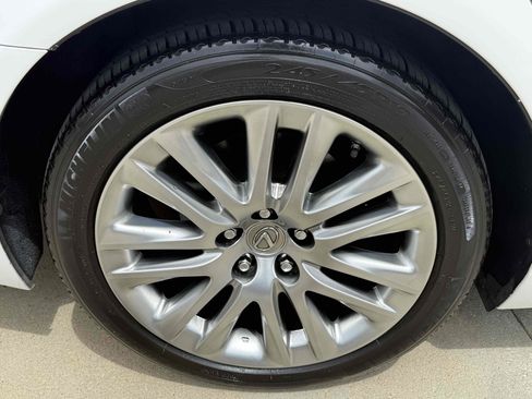 Used 2013 Lexus LS 460 L w/ All-Weather Pkg RWD image 11