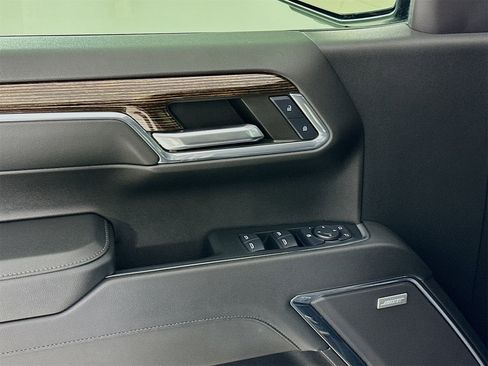 Used 2024 GMC Sierra 1500 Elevation w/ Elevation Premium Package image 19