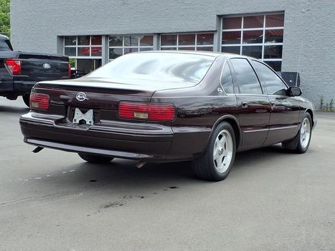 Used 1996 Chevrolet Impala SS RWD image 5