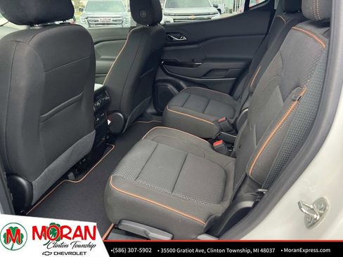 Certified 2023 GMC Acadia AT4 w/ Trailering Package AWD/4WD image 12