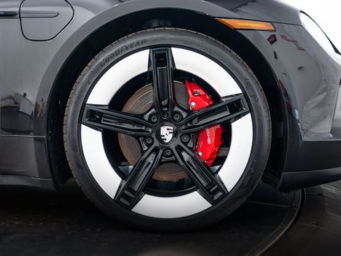 Certified 2025 Porsche Taycan 4S AWD/4WD image 11