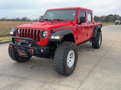 Used 2022 Jeep Gladiator Rubicon w/ Cold Weather Group image 3
