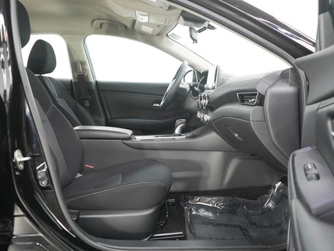 Used 2021 Nissan Sentra SV FWD image 11