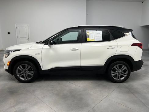 Used 2023 Kia Seltos S w/ Navigation Package AWD/4WD image 5