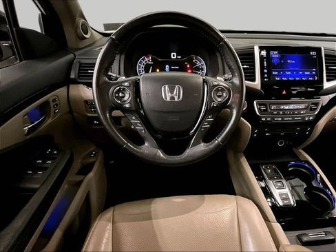 Used 2018 Honda Pilot Elite image 6