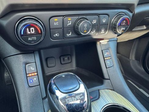 Used 2018 GMC Acadia Denali w/ Technology Package image 20