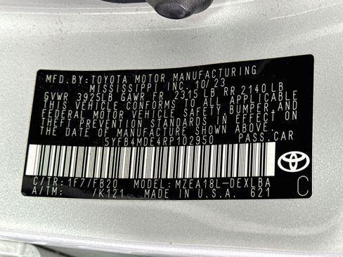 Certified 2024 Toyota Corolla LE FWD image 31