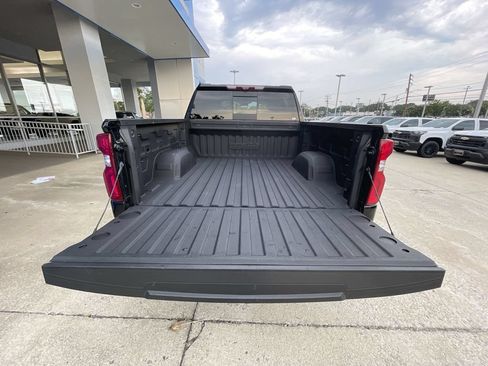 Certified 2023 Chevrolet Silverado 1500 High Country w/ High Country Premium Package AWD/4WD image 26