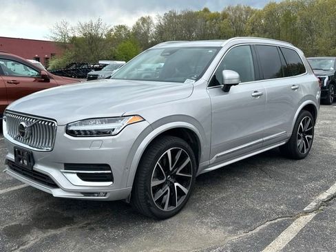 Used 2023 Volvo XC90 B6 Plus w/ Protection Package AWD/4WD image 3