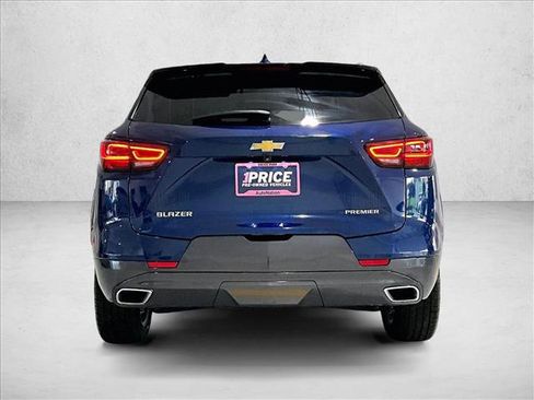 Used 2023 Chevrolet Blazer Premier FWD image 4