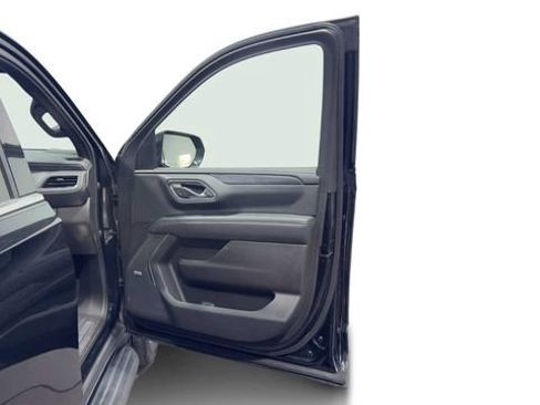 Used 2021 GMC Yukon SLT w/ Rear Media and Nav Package RWD image 9