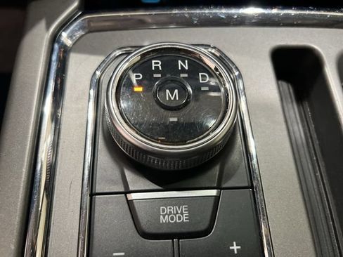Used 2019 Ford Expedition XLT RWD image 14