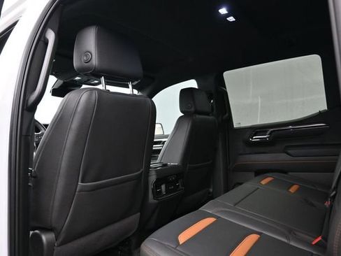 Used 2025 GMC Sierra 1500 AT4 w/ AT4 Premium Package AWD/4WD image 24