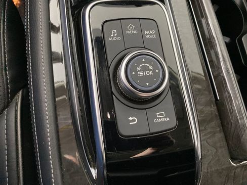 Used 2024 INFINITI QX80 Luxe image 25