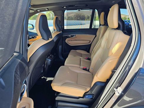 Used 2023 Volvo XC90 B6 Ultimate AWD/4WD image 19