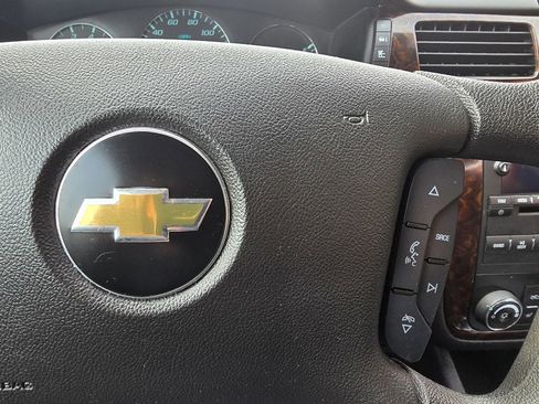 Used 2015 Chevrolet Impala LTZ image 14