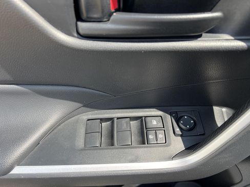 Used 2025 Toyota RAV4 LE AWD/4WD image 20