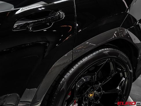 Used 2023 Lamborghini Urus Performante AWD/4WD image 19