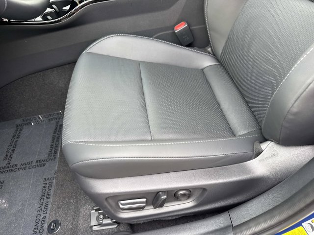 Used 2027 Toyota Prius XLE FWD image 15