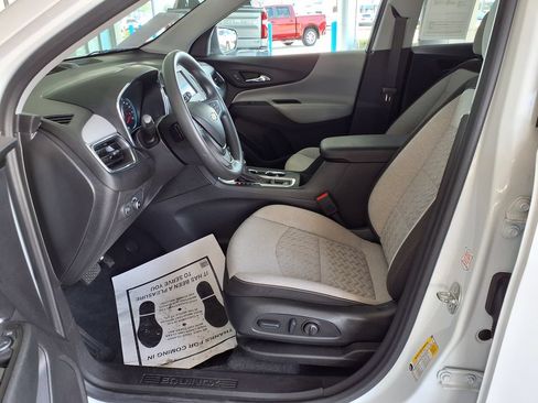 Used 2023 Chevrolet Equinox LT FWD image 18