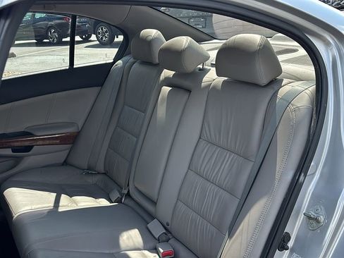 Used 2011 Honda Accord EX-L image 26