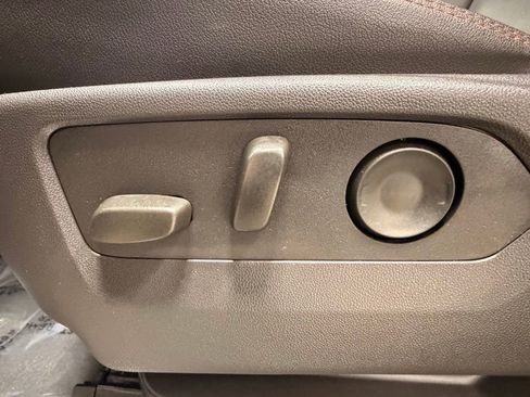 Used 2025 GMC Sierra 2500 AT4 w/ AT4 Premium Plus Package image 32