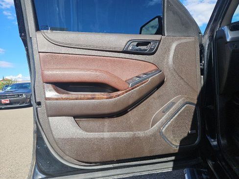 Used 2016 Chevrolet Suburban LTZ image 9