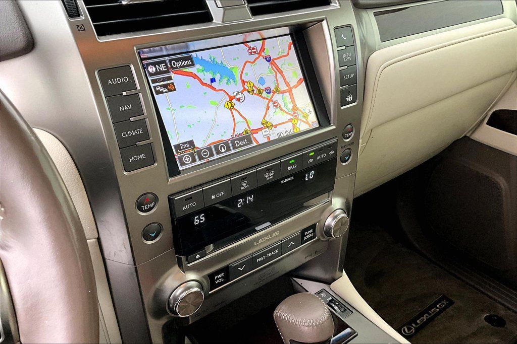 Used 2018 Lexus GX 460 Luxury w/ Preferred Accessory Package AWD/4WD image 31