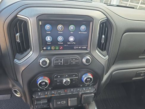 Used 2023 GMC Sierra 2500 Denali w/ Denali Ultimate Package image 21