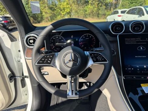 Used 2026 Mercedes-Benz GLC 300 4MATIC image 15