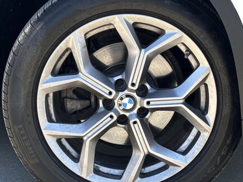 Used 2023 BMW X4 xDrive30i w/ Premium Package AWD/4WD image 10