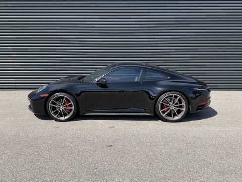 Certified 2021 Porsche 911 Carrera image 2