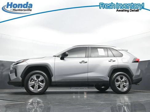Used 2024 Toyota RAV4 LE AWD/4WD image 26