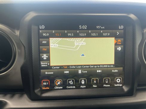 Used 2023 Jeep Gladiator Sport AWD/4WD image 18
