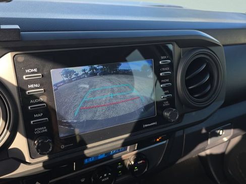Used 2023 Toyota Tacoma SR AWD/4WD image 18