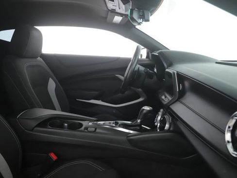 Used 2021 Chevrolet Camaro LT w/ Technology Package image 26