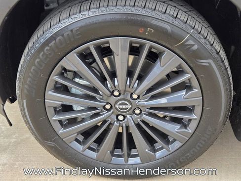 New 2026 Nissan Pathfinder SL w/ SL Premium Package AWD/4WD image 6
