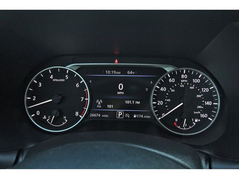 Used 2024 Nissan Sentra SV w/ SV Premium Package image 16