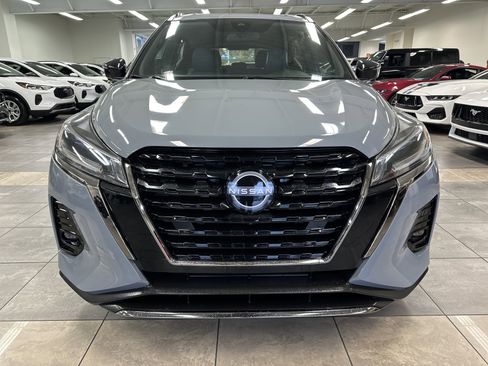 Used 2024 Nissan Kicks SR w/ SR Premium Package image 18