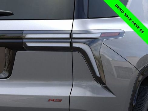 New 2026 Chevrolet Traverse RS image 11